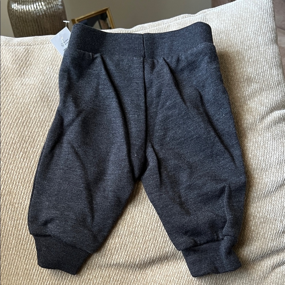 GAP Kids Charcoal Joggers - Picture 4 of 4